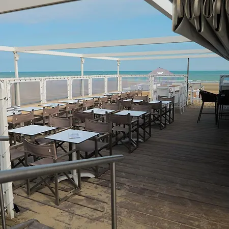 Hotell Merveilleux Cote Dunkirk