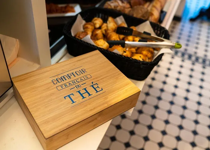 Hotel Merveilleux Côté 4*